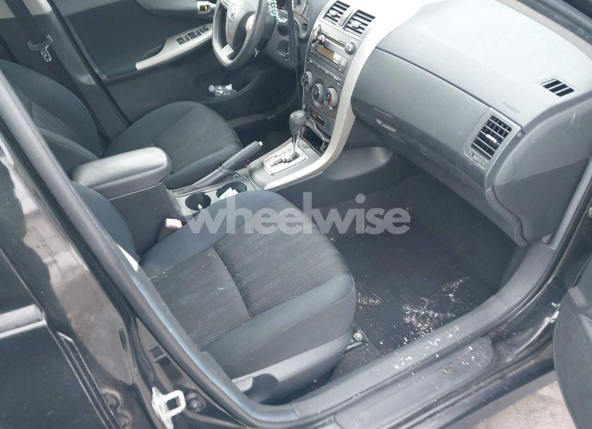 Photo 5 of 2011 Toyota Corolla S (VIN 2T1BU4EE5BC726390)