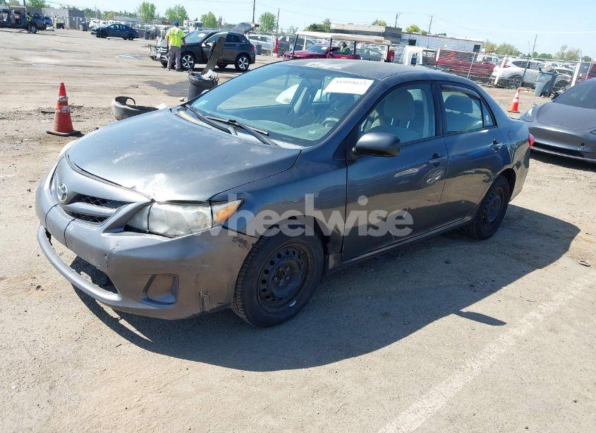 Photo 2 of 2011 Toyota Corolla LE (VIN 2T1BU4EE5BC734490)
