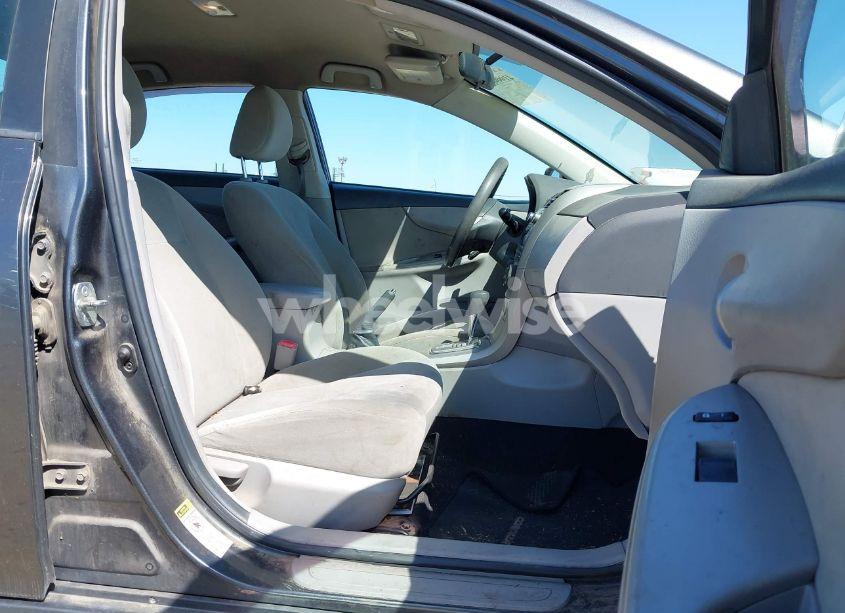 Photo 5 of 2011 Toyota Corolla LE (VIN 2T1BU4EE5BC734490)