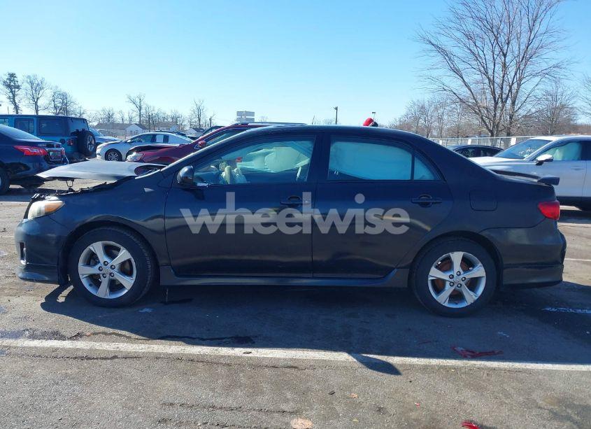 Photo 14 of 2011 Toyota Corolla S (VIN 2T1BU4EE5BC742282)