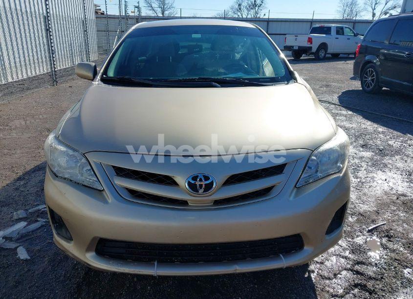 Photo 13 of 2011 Toyota Corolla LE (VIN 2T1BU4EE5BC743822)