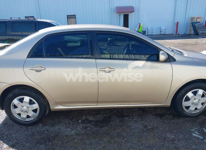 Photo 14 of 2011 Toyota Corolla LE (VIN 2T1BU4EE5BC743822)