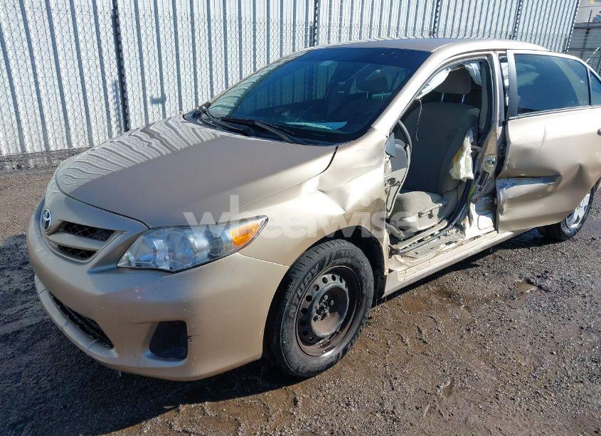Photo 2 of 2011 Toyota Corolla LE (VIN 2T1BU4EE5BC743822)