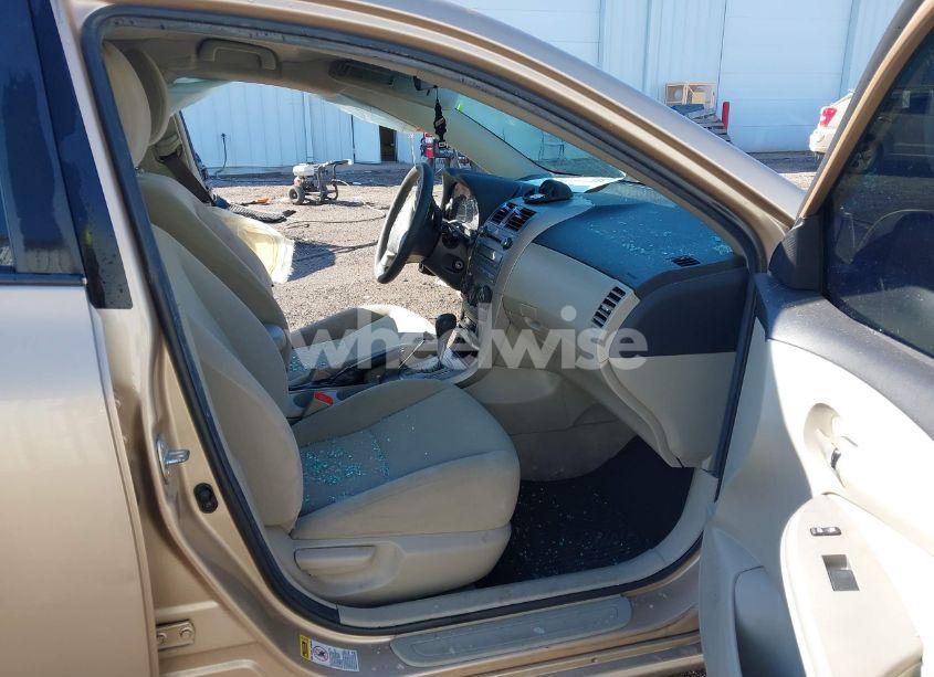 Photo 5 of 2011 Toyota Corolla LE (VIN 2T1BU4EE5BC743822)