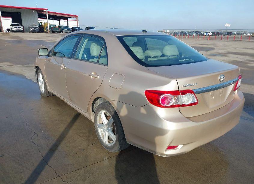 Photo 3 of 2012 Toyota Corolla LE (VIN 2T1BU4EE5CC778734)