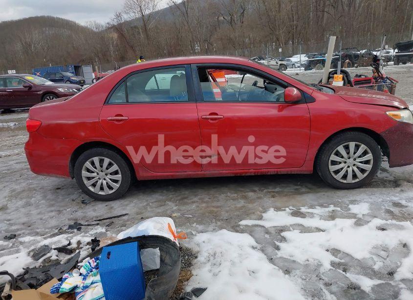 Photo 13 of 2012 Toyota Corolla LE (VIN 2T1BU4EE5CC781102)