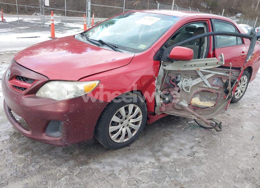 Photo 2 of 2012 Toyota Corolla LE (VIN 2T1BU4EE5CC781102)
