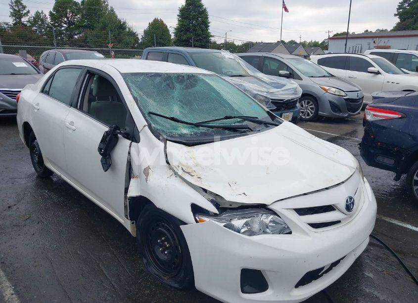 2012 Toyota Corolla LE (VIN 2T1BU4EE5CC781133) main photo