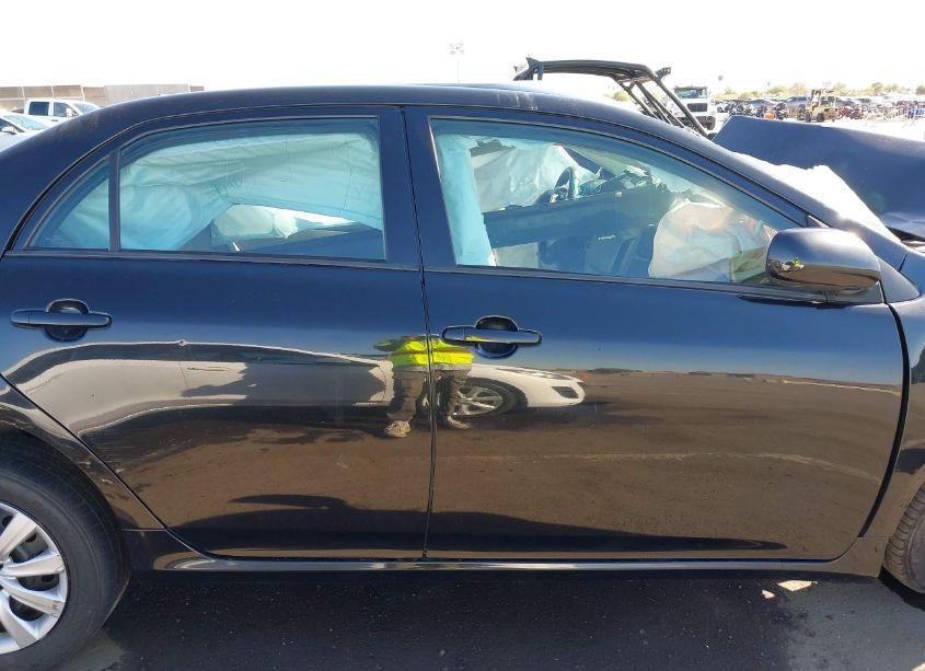 Photo 12 of 2012 Toyota Corolla LE (VIN 2T1BU4EE5CC786641)