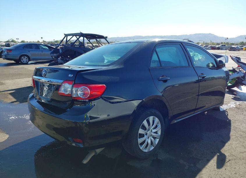 Photo 4 of 2012 Toyota Corolla LE (VIN 2T1BU4EE5CC786641)