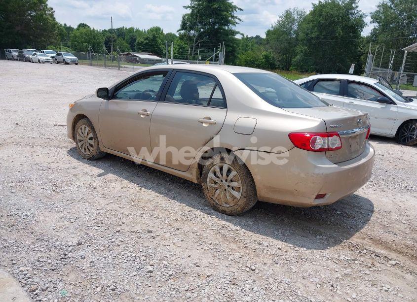 Photo 3 of 2012 Toyota Corolla LE (VIN 2T1BU4EE5CC838382)