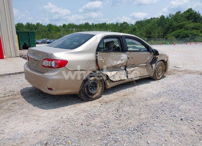 Photo 4 of 2012 Toyota Corolla LE (VIN 2T1BU4EE5CC838382)