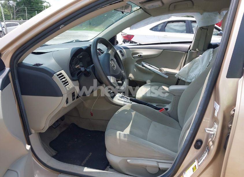 Photo 5 of 2012 Toyota Corolla LE (VIN 2T1BU4EE5CC838382)