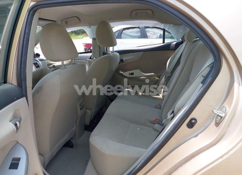 Photo 8 of 2012 Toyota Corolla LE (VIN 2T1BU4EE5CC838382)