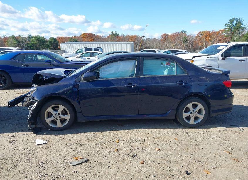 Photo 15 of 2012 Toyota Corolla S (VIN 2T1BU4EE5CC842285)