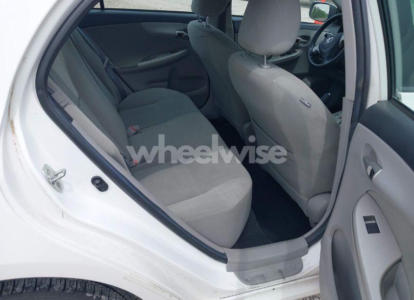 Photo 8 of 2012 Toyota Corolla LE (VIN 2T1BU4EE5CC861273)