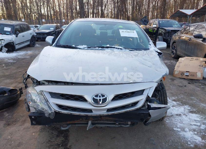 Photo 13 of 2012 Toyota Corolla LE (VIN 2T1BU4EE5CC873133)