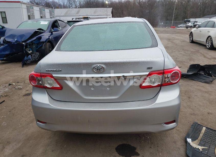 Photo 17 of 2012 Toyota Corolla LE (VIN 2T1BU4EE5CC873133)