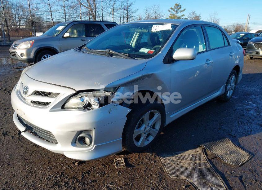 Photo 2 of 2012 Toyota Corolla S (VIN 2T1BU4EE5CC887632)