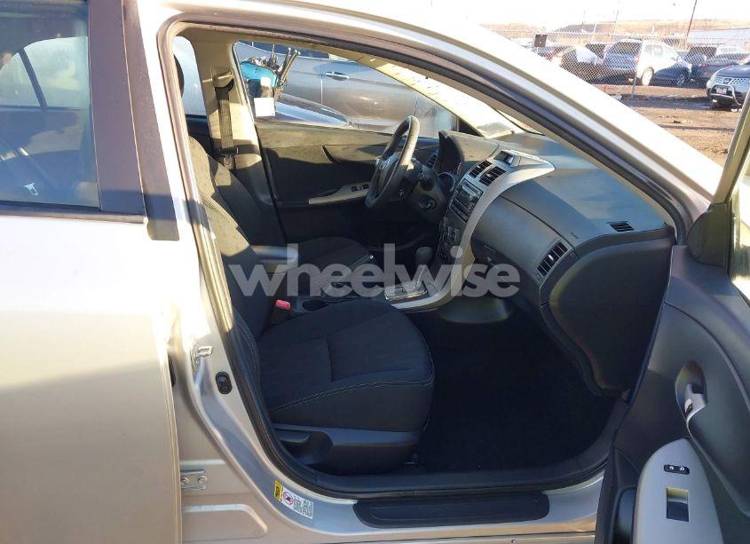 Photo 5 of 2012 Toyota Corolla S (VIN 2T1BU4EE5CC887632)