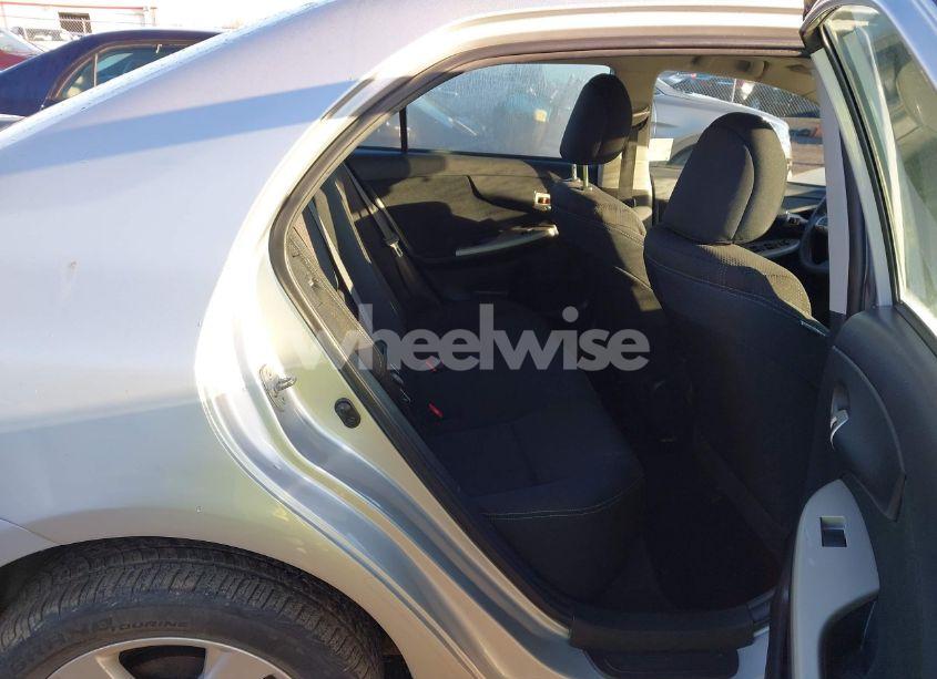 Photo 8 of 2012 Toyota Corolla S (VIN 2T1BU4EE5CC887632)