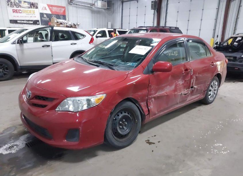 Photo 2 of 2012 Toyota Corolla LE (VIN 2T1BU4EE5CC900007)