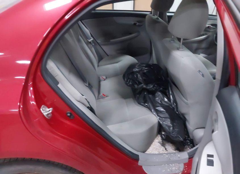 Photo 8 of 2012 Toyota Corolla LE (VIN 2T1BU4EE5CC900007)