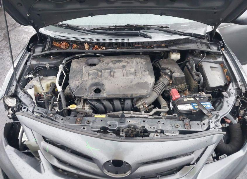 Photo 10 of 2012 Toyota Corolla LE (VIN 2T1BU4EE5CC913565)