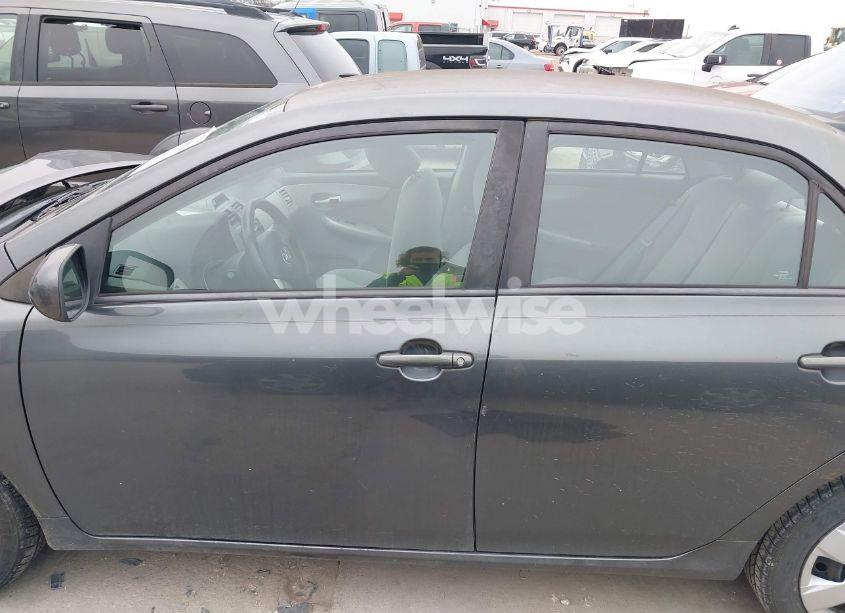 Photo 14 of 2012 Toyota Corolla LE (VIN 2T1BU4EE5CC917051)