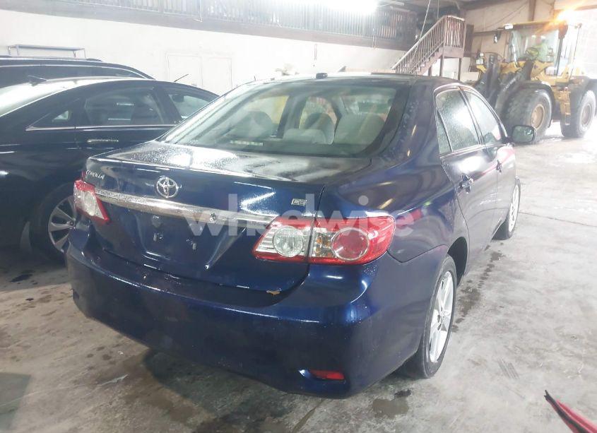 Photo 4 of 2012 Toyota Corolla LE (VIN 2T1BU4EE5CC918068)