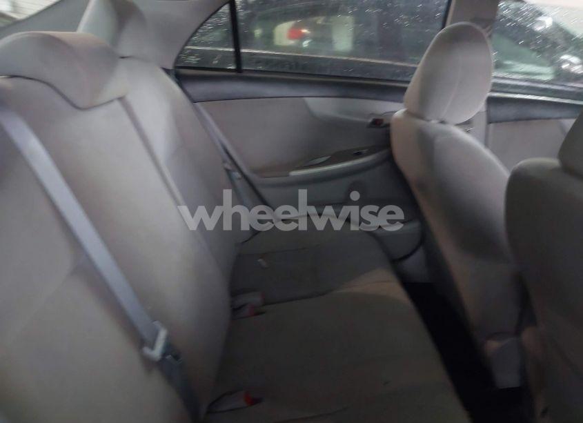 Photo 8 of 2012 Toyota Corolla LE (VIN 2T1BU4EE5CC918068)