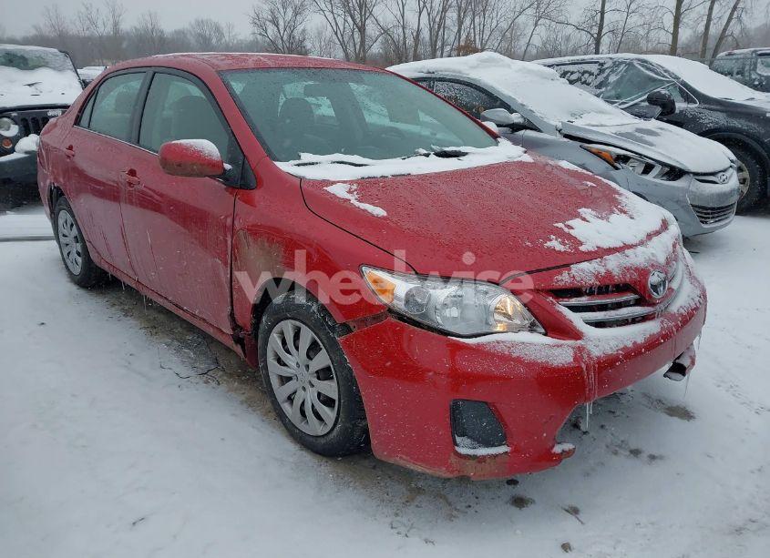 2013 Toyota Corolla LE (VIN 2T1BU4EE5DC021768) main photo