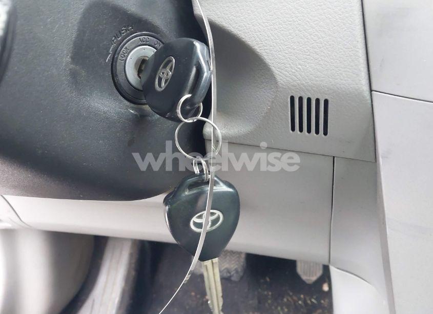 Photo 11 of 2013 Toyota Corolla LE (VIN 2T1BU4EE5DC021768)