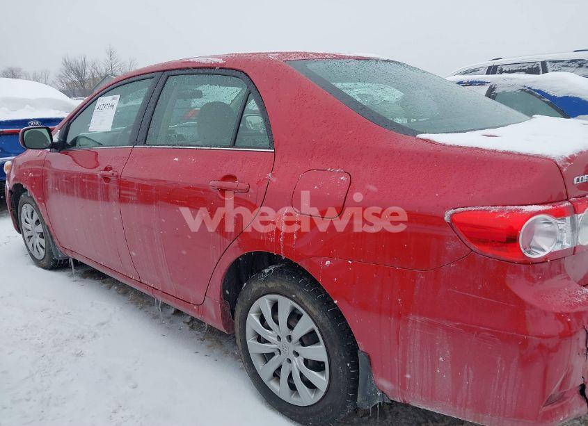 Photo 14 of 2013 Toyota Corolla LE (VIN 2T1BU4EE5DC021768)