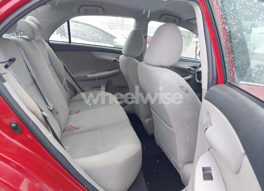 Photo 8 of 2013 Toyota Corolla LE (VIN 2T1BU4EE5DC021768)