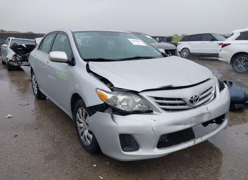 2013 Toyota Corolla LE (VIN 2T1BU4EE5DC037355) main photo
