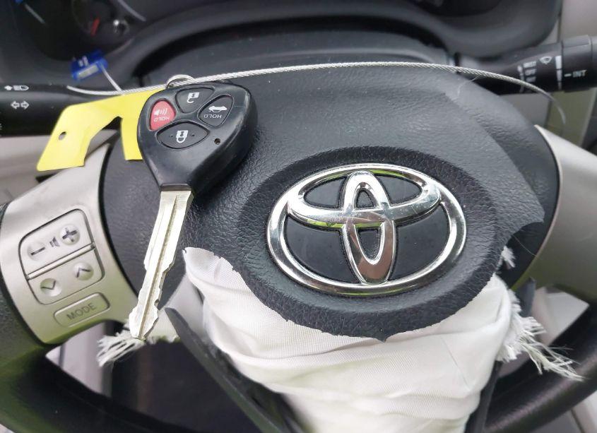 Photo 11 of 2013 Toyota Corolla LE (VIN 2T1BU4EE5DC037355)