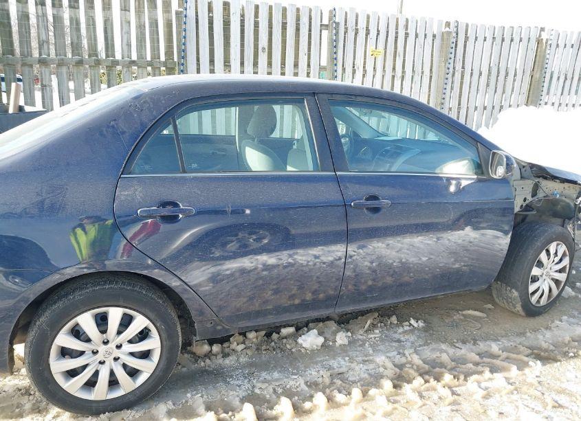 Photo 14 of 2013 Toyota Corolla LE (VIN 2T1BU4EE5DC063289)