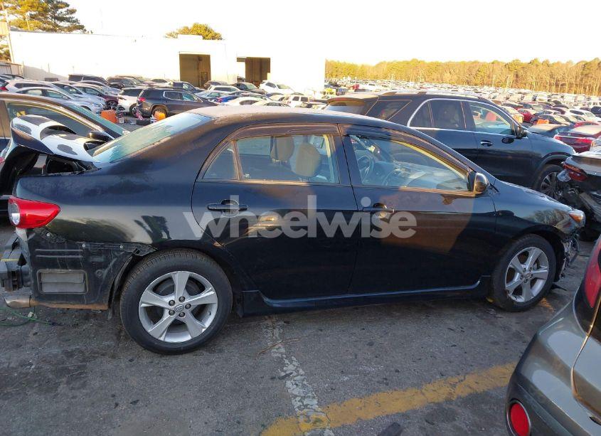 Photo 13 of 2013 Toyota Corolla S (VIN 2T1BU4EE5DC073451)