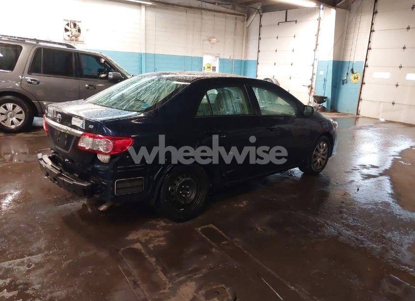 Photo 4 of 2013 Toyota Corolla LE (VIN 2T1BU4EE5DC106240)