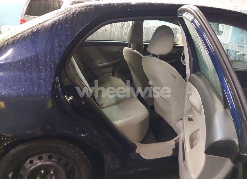 Photo 8 of 2013 Toyota Corolla LE (VIN 2T1BU4EE5DC106240)