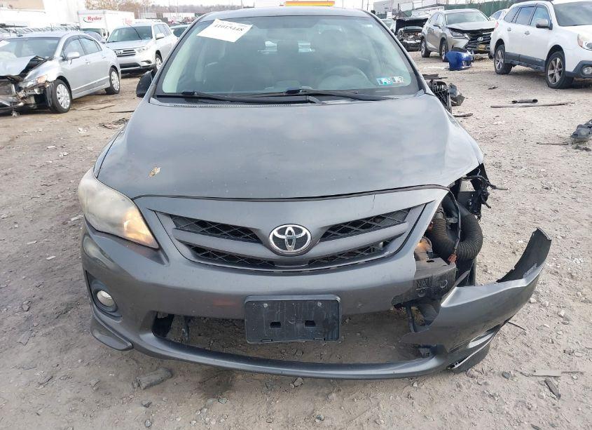 Photo 12 of 2013 Toyota Corolla S (VIN 2T1BU4EE5DC110126)
