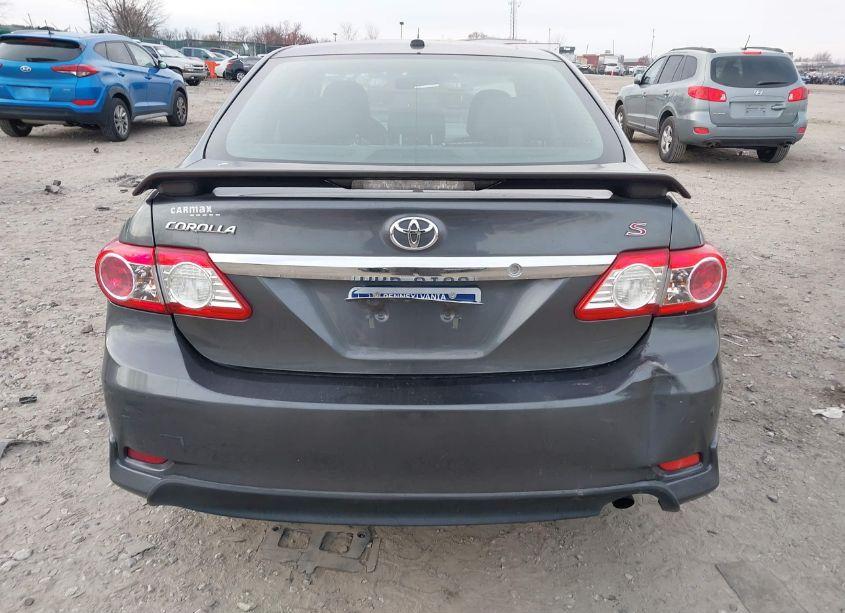 Photo 16 of 2013 Toyota Corolla S (VIN 2T1BU4EE5DC110126)