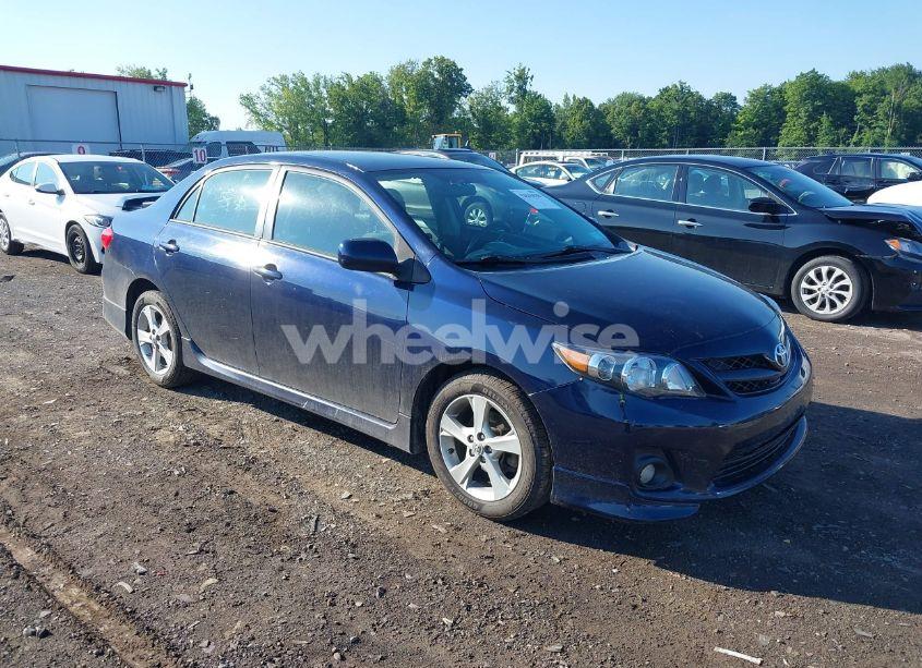 2013 Toyota Corolla S (VIN 2T1BU4EE5DC115228) main photo
