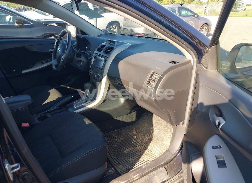 Photo 5 of 2013 Toyota Corolla S (VIN 2T1BU4EE5DC115228)