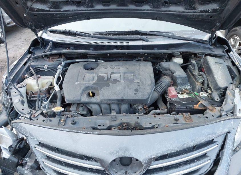 Photo 10 of 2013 Toyota Corolla LE (VIN 2T1BU4EE5DC128075)