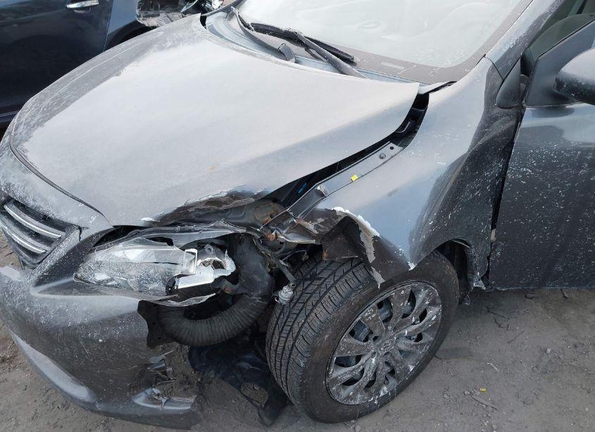 Photo 17 of 2013 Toyota Corolla LE (VIN 2T1BU4EE5DC128075)