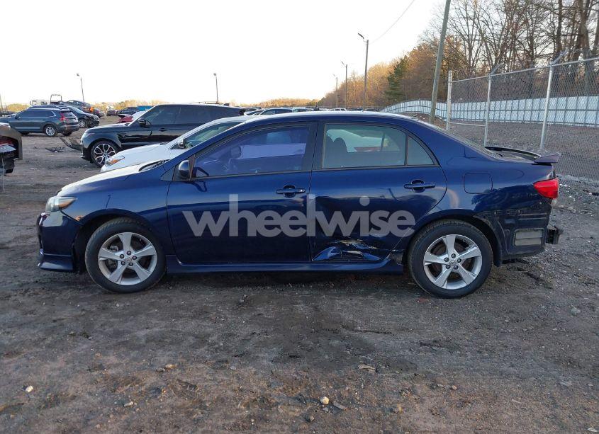 Photo 14 of 2013 Toyota Corolla S (VIN 2T1BU4EE5DC128187)