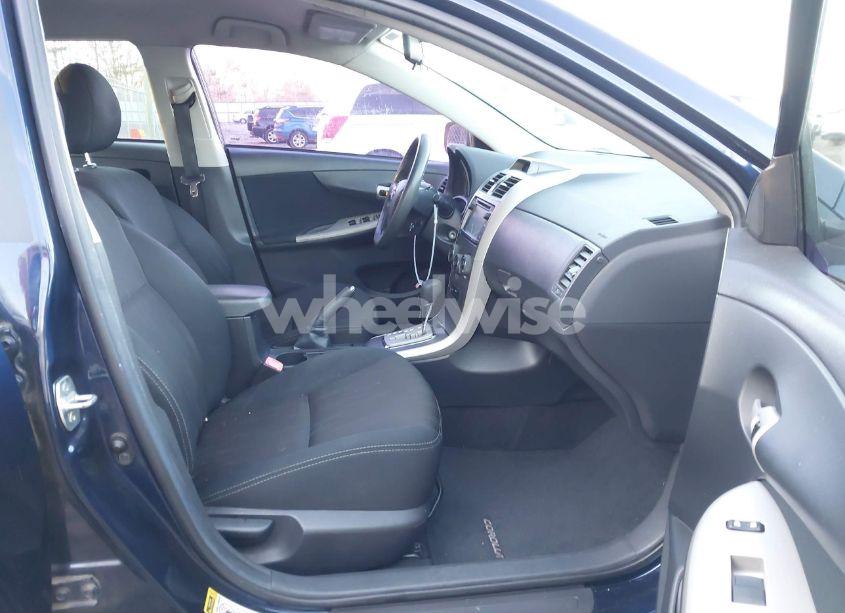 Photo 5 of 2013 Toyota Corolla S (VIN 2T1BU4EE5DC128187)