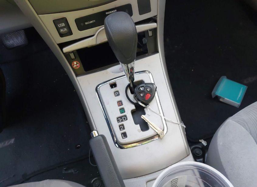 Photo 11 of 2013 Toyota Corolla LE (VIN 2T1BU4EE5DC934644)